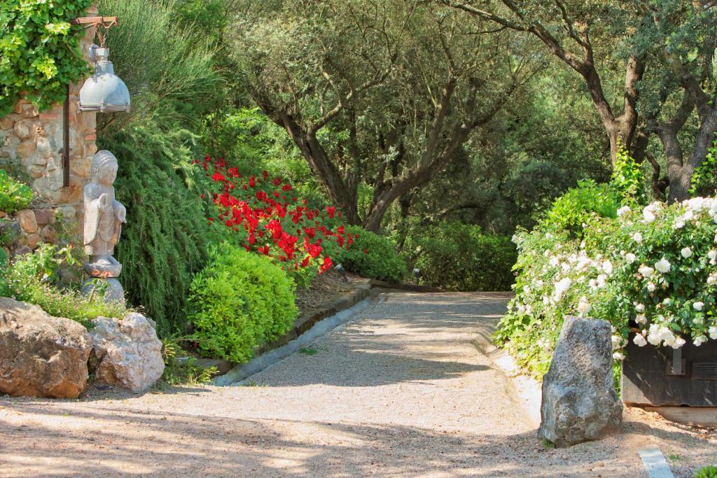 Hotel Castell D'Emporda لا بيسبال الغرفة الصورة